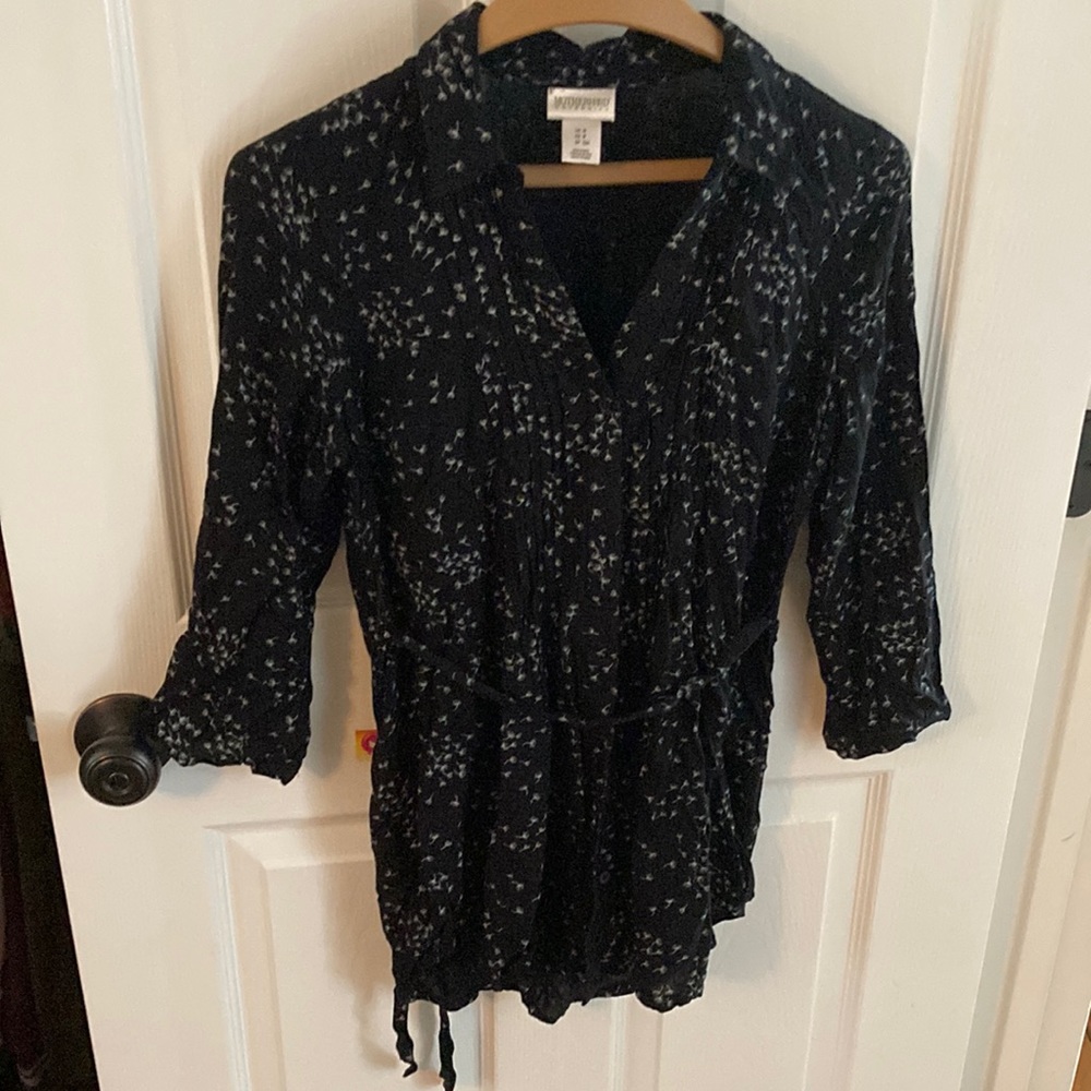 Dressy maternity top